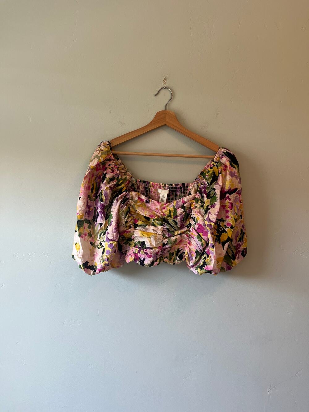 NWT H&M Floral Cropped Off Shoulder Top